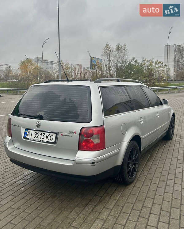 Универсал Volkswagen Passat 2002 в Киеве