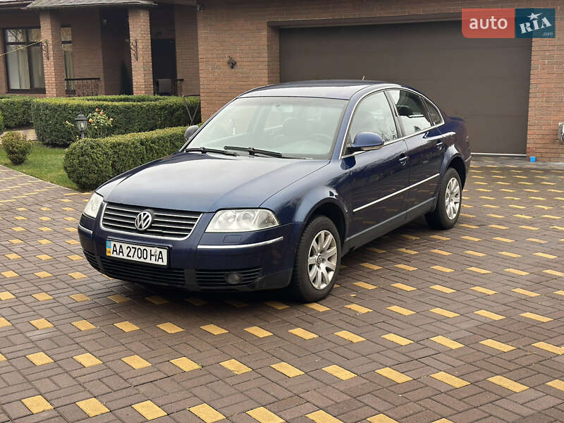 Седан Volkswagen Passat 2004 в Киеве фото Седан Volkswagen Passat 2004 в Киеве