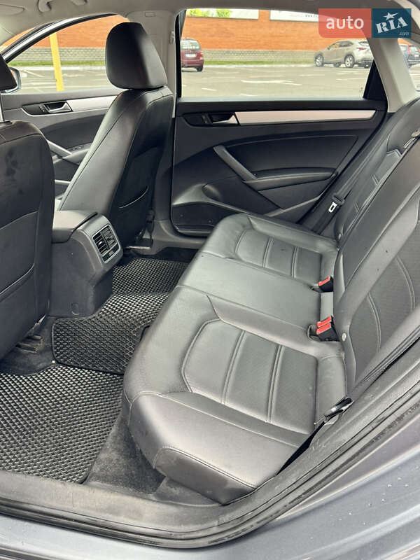 Седан Volkswagen Passat 2013 в Броварах