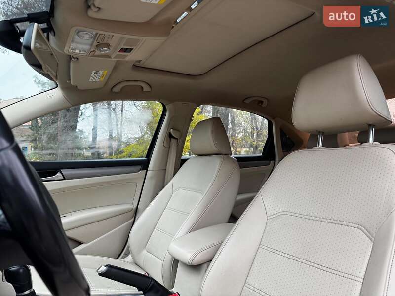 Седан Volkswagen Passat 2014 в Києві