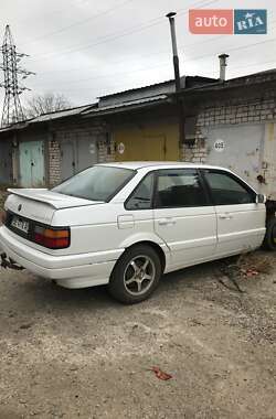 Седан Volkswagen Passat 1988 в Николаеве