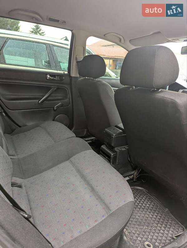 Універсал Volkswagen Passat 1999 в Львові