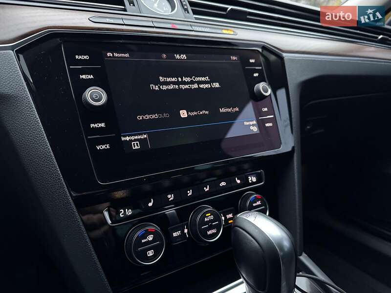 Седан Volkswagen Passat 2018 в Киеве фото 39 Седан Volkswagen Passat 2018 в Киеве