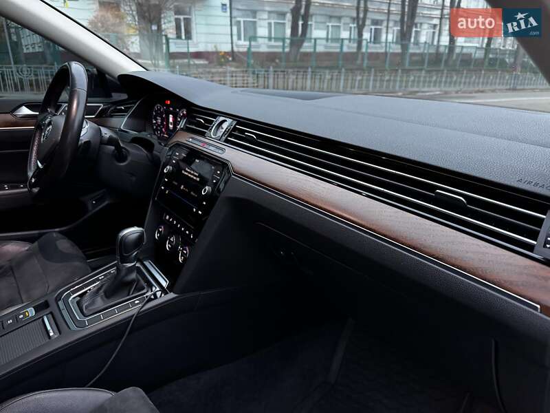 Седан Volkswagen Passat 2018 в Киеве фото 41 Седан Volkswagen Passat 2018 в Киеве