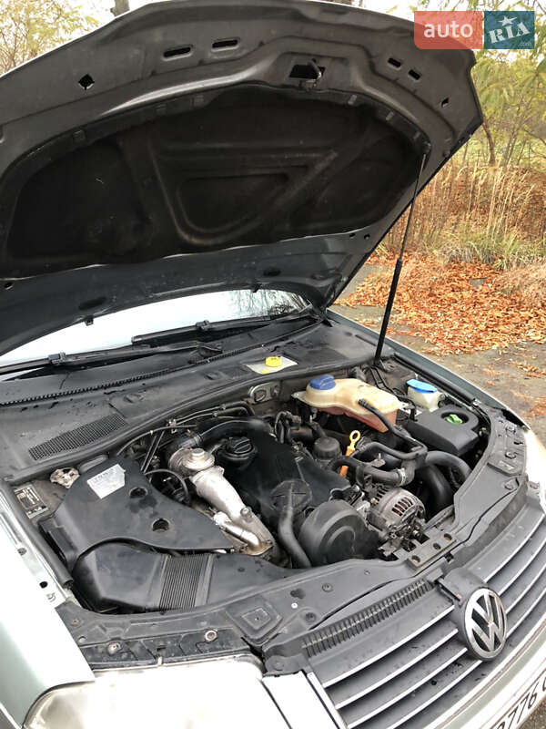 Універсал Volkswagen Passat 2004 в Шептицькому