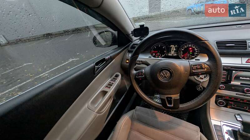 Универсал Volkswagen Passat 2010 в Одессе фото 4 Универсал Volkswagen Passat 2010 в Одессе