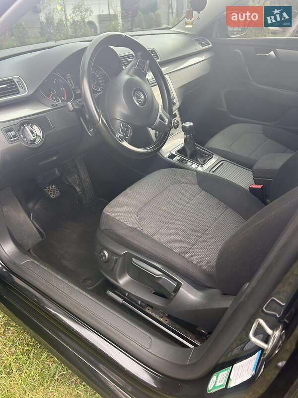 Универсал Volkswagen Passat 2011 в Сарнах фото 8 Универсал Volkswagen Passat 2011 в Сарнах