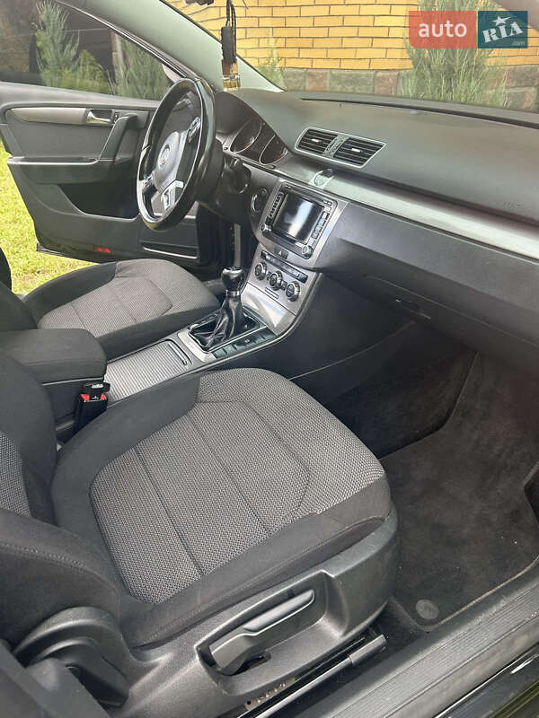 Универсал Volkswagen Passat 2011 в Сарнах фото 12 Универсал Volkswagen Passat 2011 в Сарнах