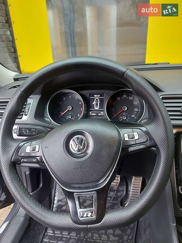 Седан Volkswagen Passat 2016 в Кривом Роге