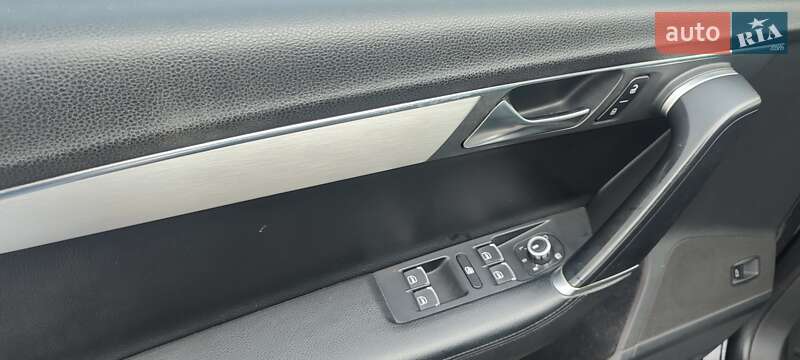 Седан Volkswagen Passat 2011 в Мироновке