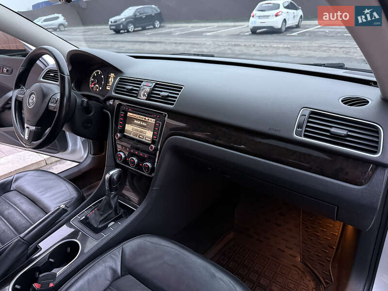 Седан Volkswagen Passat 2013 в Умани