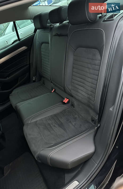 Седан Volkswagen Passat 2021 в Ровно