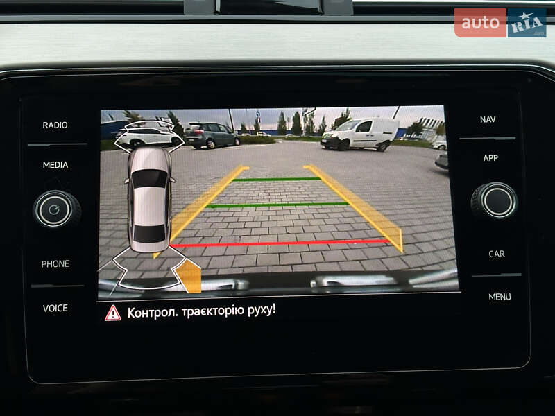 Седан Volkswagen Passat 2021 в Ровно