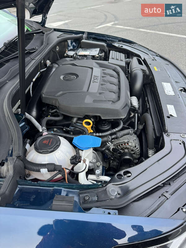 Седан Volkswagen Passat 2018 в Киеве