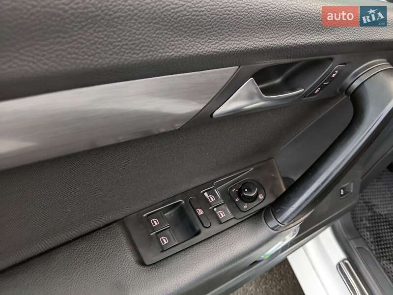 Седан Volkswagen Passat 2013 в Ивано-Франковске фото 58 Седан Volkswagen Passat 2013 в Ивано-Франковске