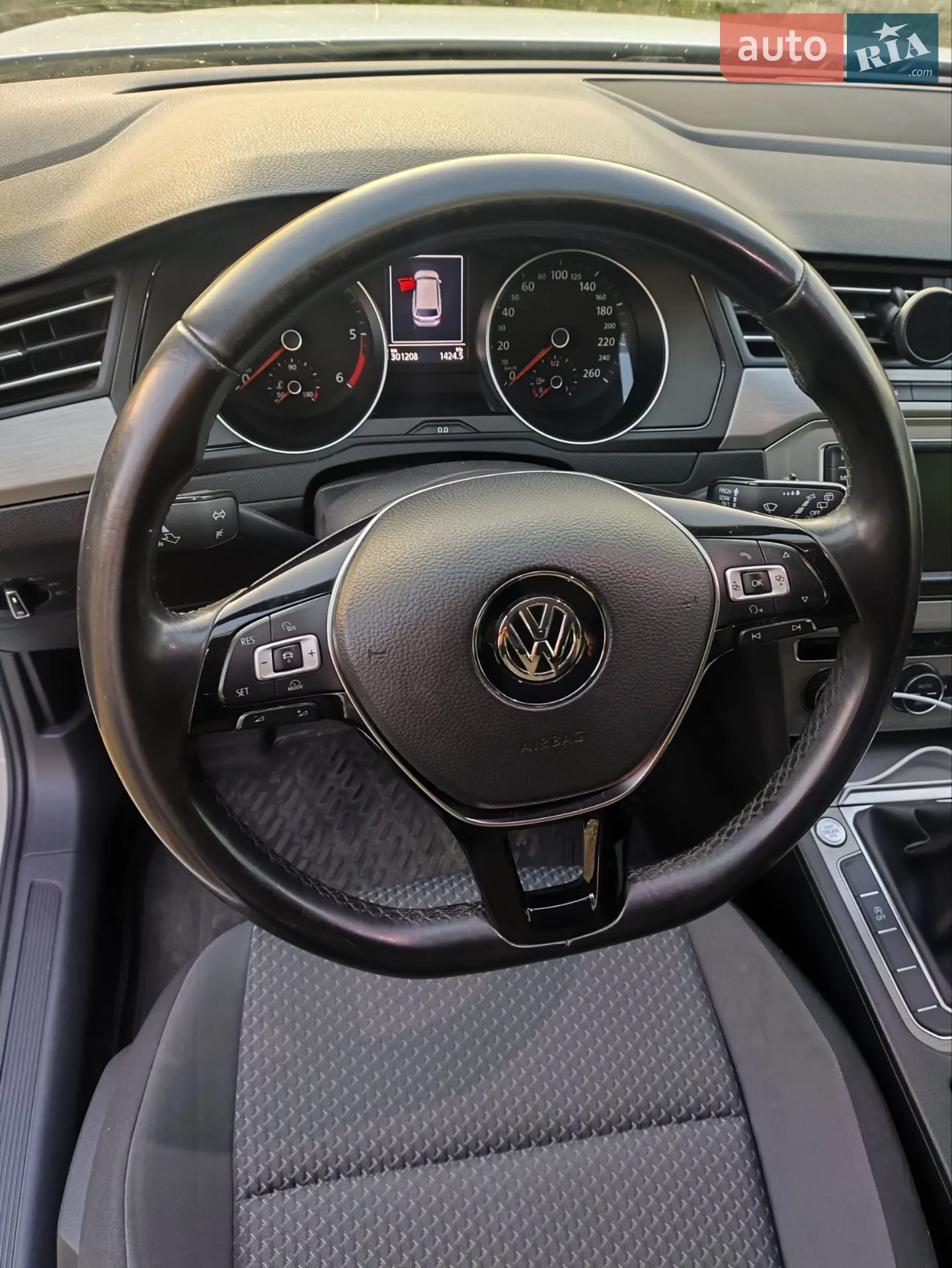 2016 Volkswagen Passat - мініатюра 9