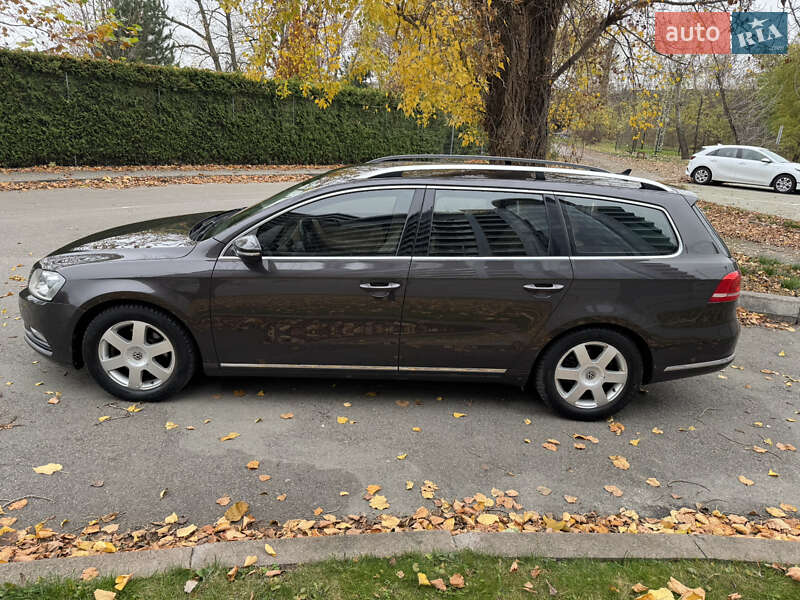 Универсал Volkswagen Passat 2011 в Киеве фото 6 Универсал Volkswagen Passat 2011 в Киеве