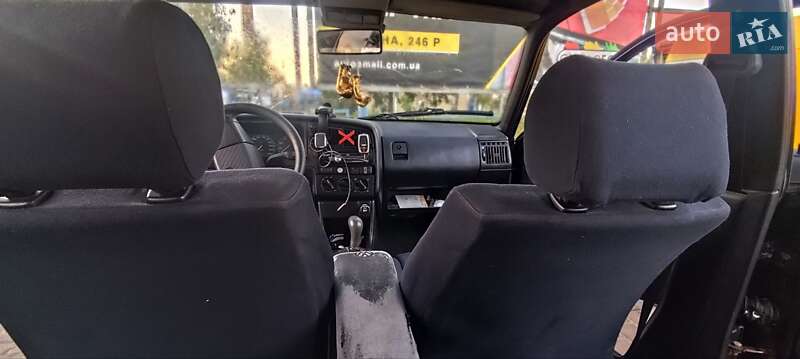 Седан Volkswagen Passat 1992 в Чернівцях