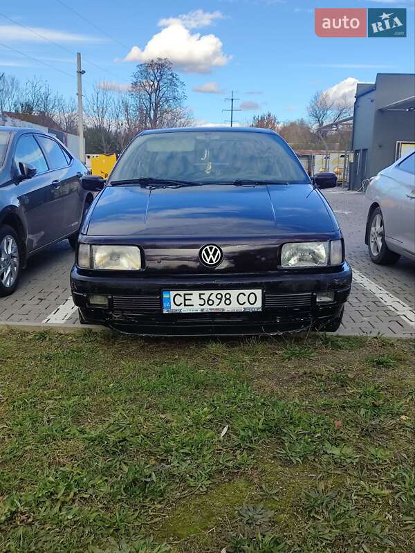 Седан Volkswagen Passat 1992 в Чернівцях