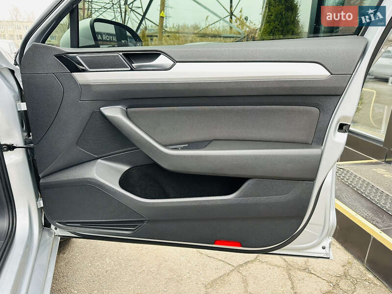 Универсал Volkswagen Passat 2015 в Харькове фото 26 Универсал Volkswagen Passat 2015 в Харькове