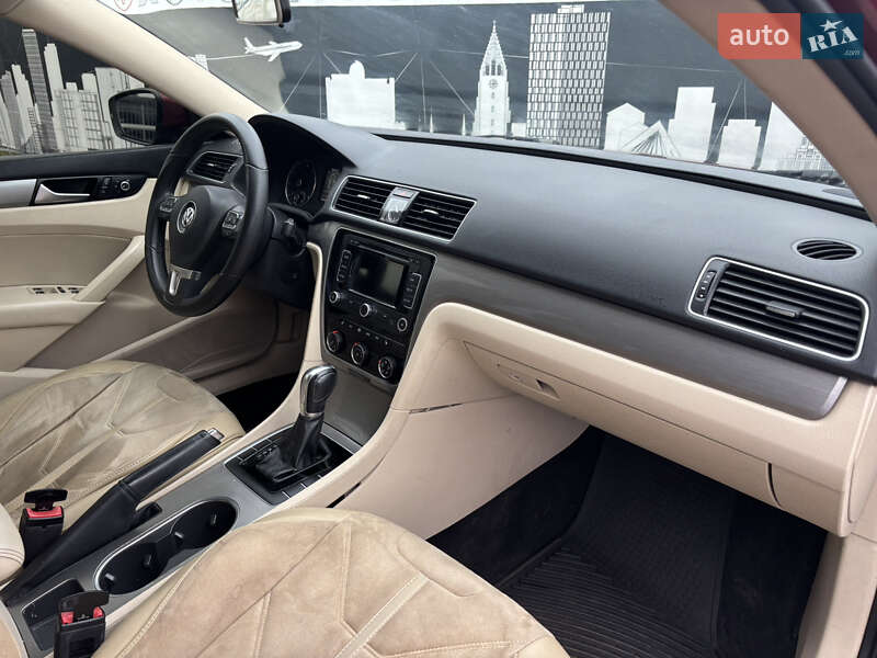 Седан Volkswagen Passat 2015 в Киеве