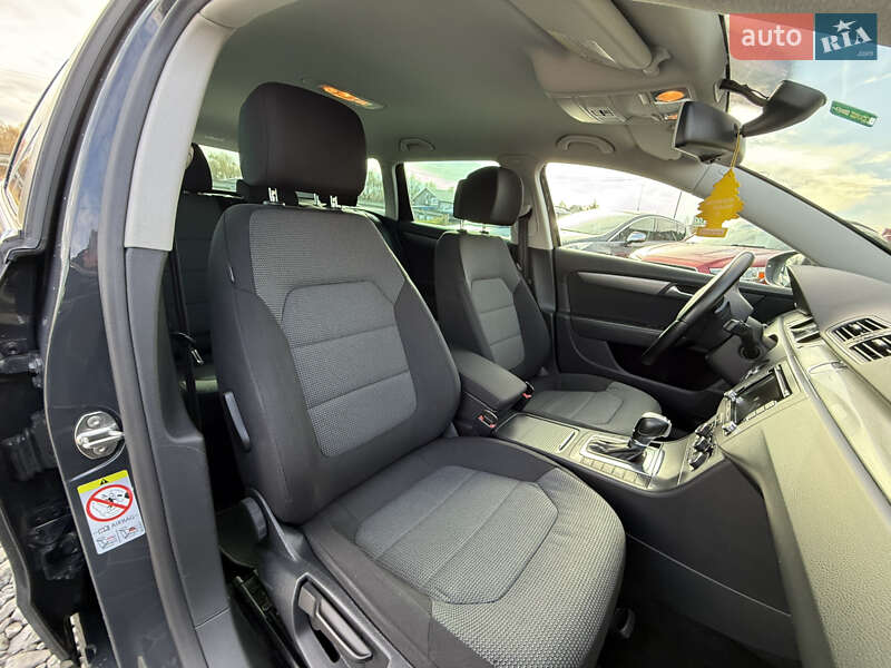 Универсал Volkswagen Passat 2011 в Стрые