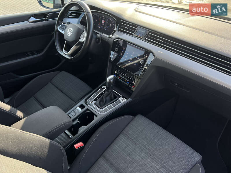 Универсал Volkswagen Passat 2021 в Лопатине