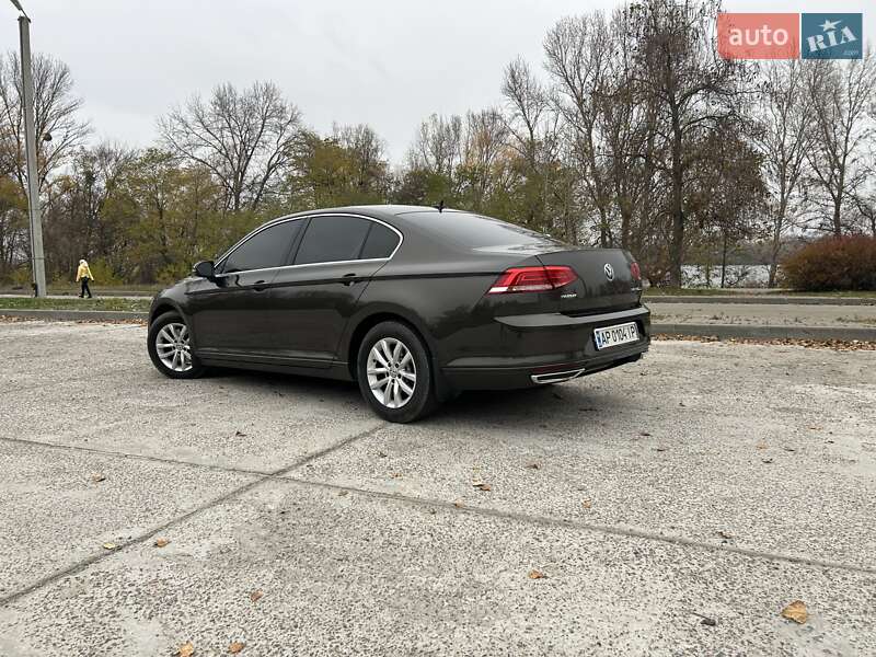 Седан Volkswagen Passat 2017 в Каневе фото 24 Седан Volkswagen Passat 2017 в Каневе