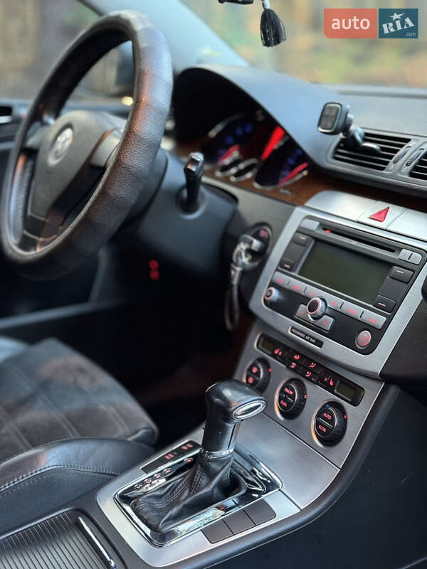 Универсал Volkswagen Passat 2006 в Киеве