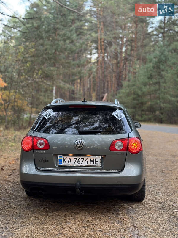 Универсал Volkswagen Passat 2006 в Киеве