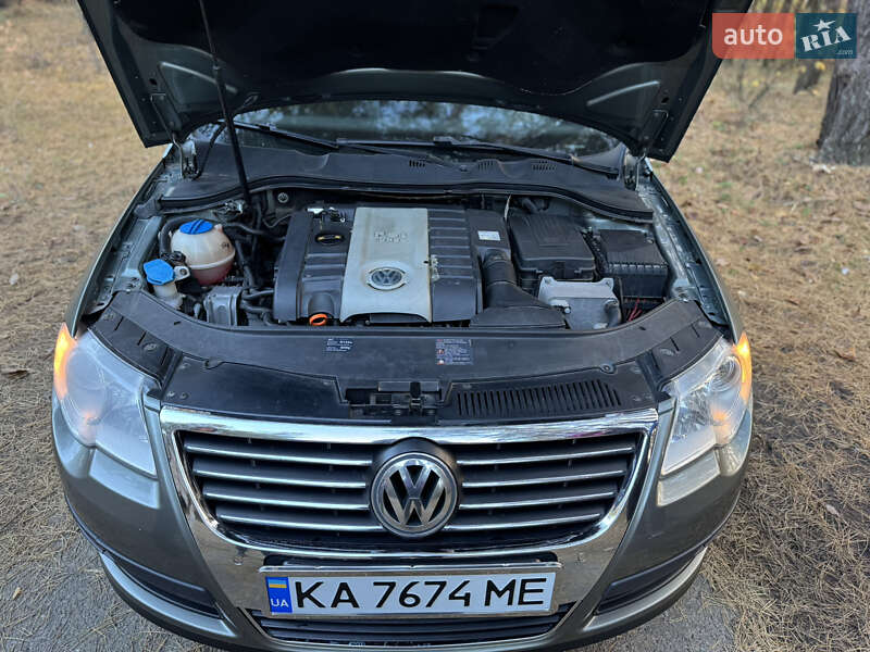 Универсал Volkswagen Passat 2006 в Киеве