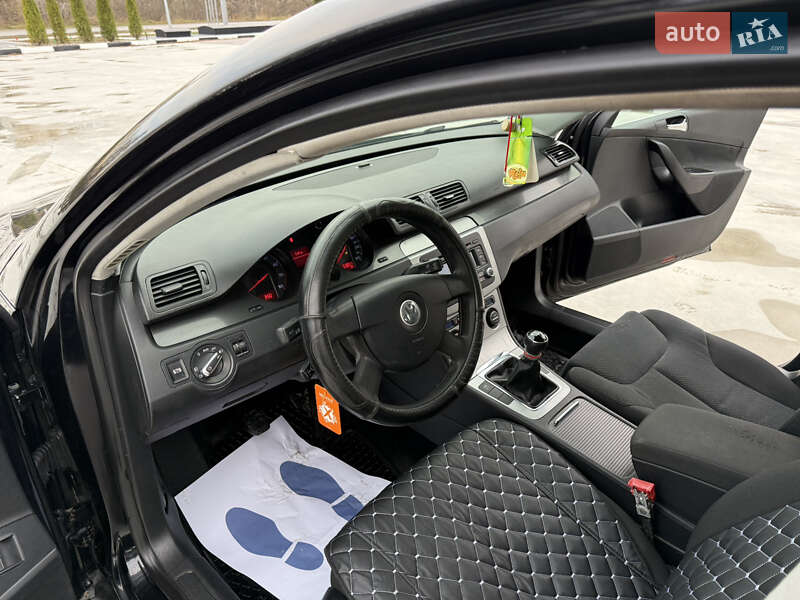 Универсал Volkswagen Passat 2006 в Звягеле