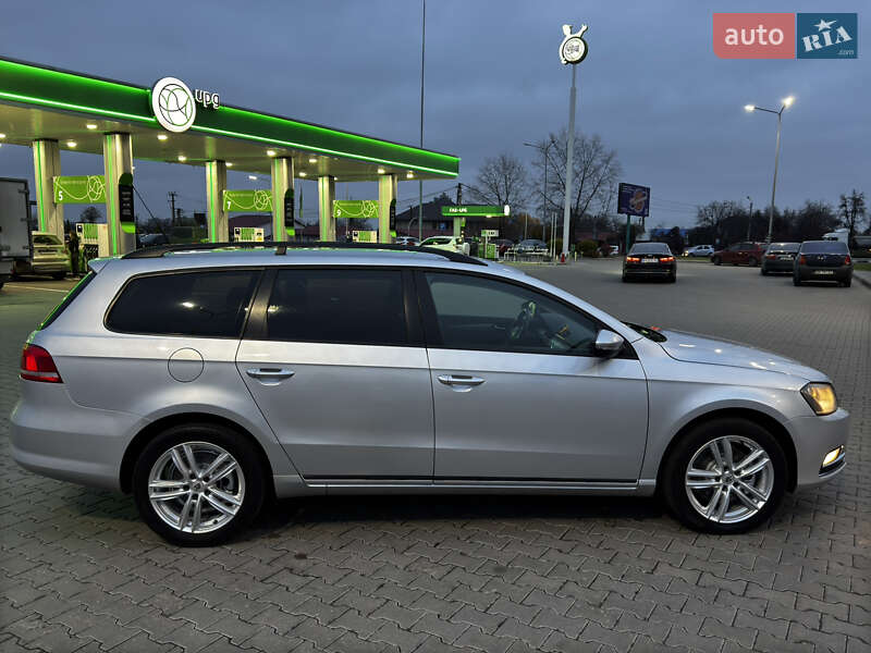Універсал Volkswagen Passat 2012 в Києві