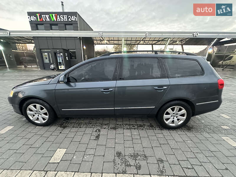 Універсал Volkswagen Passat 2009 в Ужгороді