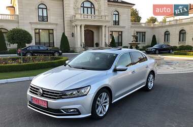 Седан Volkswagen Passat 2018 в Рівному