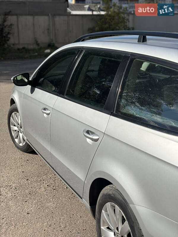 Универсал Volkswagen Passat 2011 в Львове фото 6 Универсал Volkswagen Passat 2011 в Львове