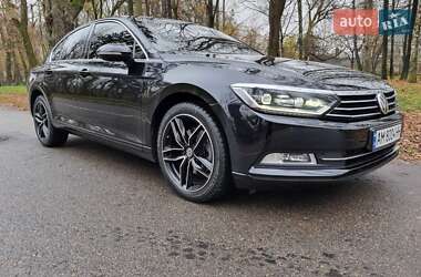 Седан Volkswagen Passat 2016 в Чернівцях
