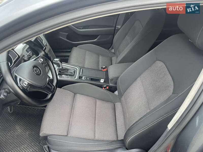 Универсал Volkswagen Passat 2016 в Чернигове фото 31 Универсал Volkswagen Passat 2016 в Чернигове
