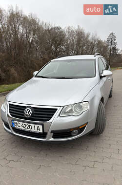 Універсал Volkswagen Passat 2010 в Бродах