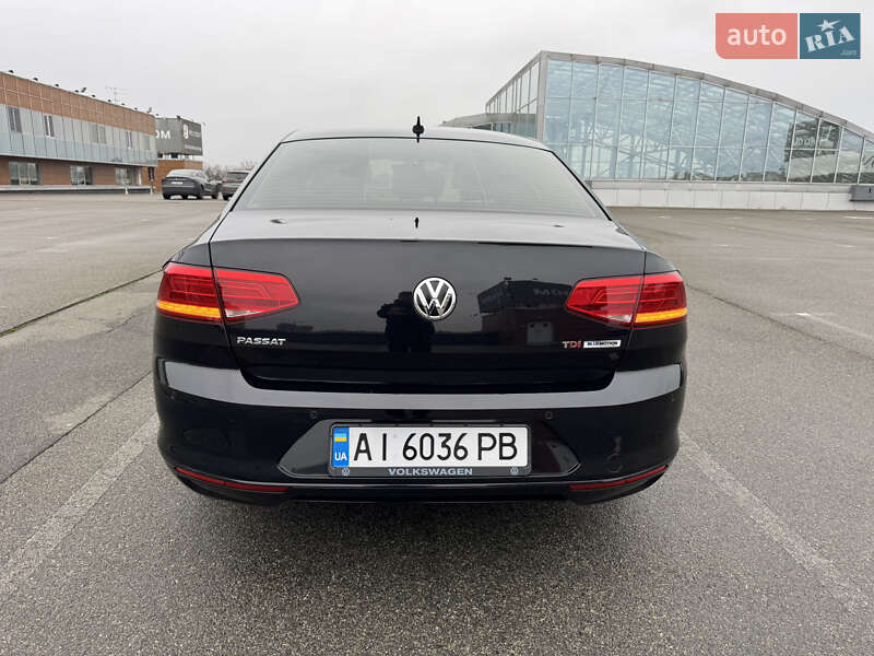 Седан Volkswagen Passat 2015 в Києві