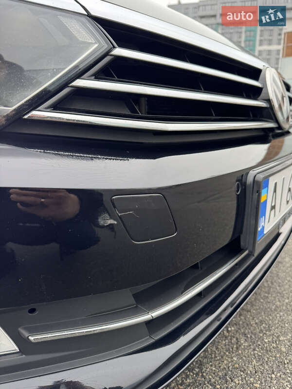 Седан Volkswagen Passat 2015 в Києві