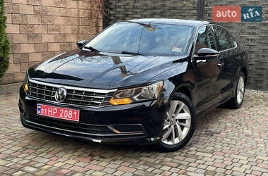 Седан Volkswagen Passat 2018 в Луцке