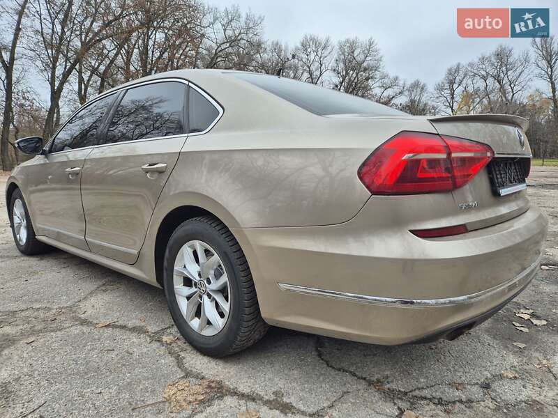 Седан Volkswagen Passat 2016 в Сумах