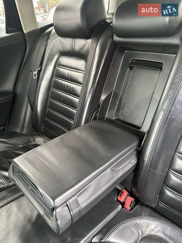 Универсал Volkswagen Passat 2009 в Белогородке