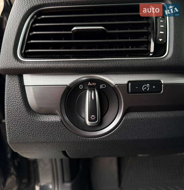 Седан Volkswagen Passat 2017 в Днепре