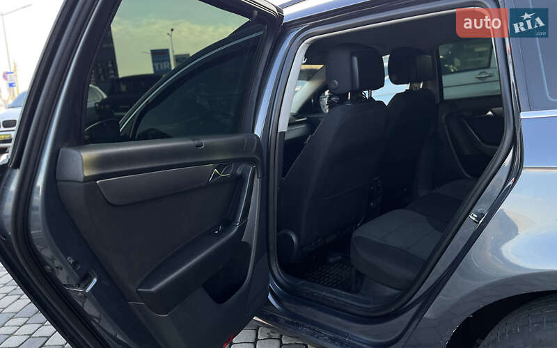 Універсал Volkswagen Passat 2012 в Мукачевому