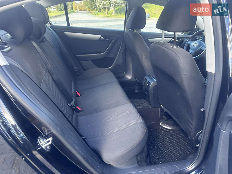 Седан Volkswagen Passat 2013 в Дубно фото 46 Седан Volkswagen Passat 2013 в Дубно