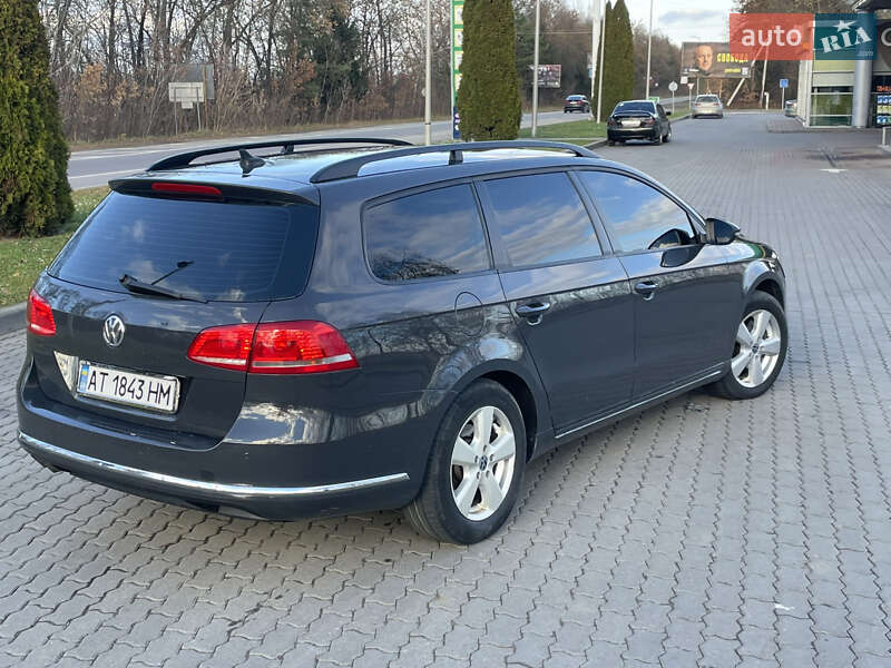 Универсал Volkswagen Passat 2012 в Ивано-Франковске