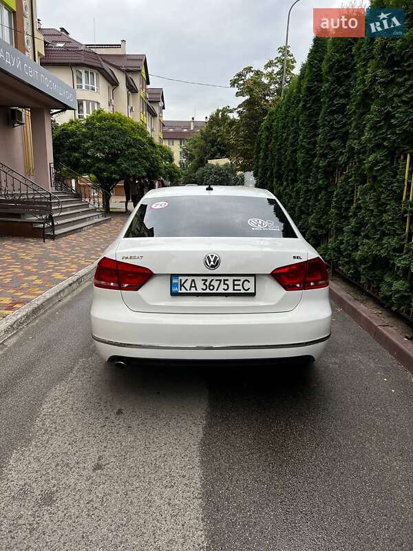 Седан Volkswagen Passat 2012 в Киеве