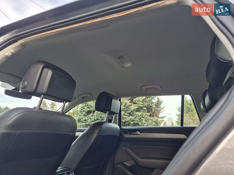 Универсал Volkswagen Passat 2015 в Ровно